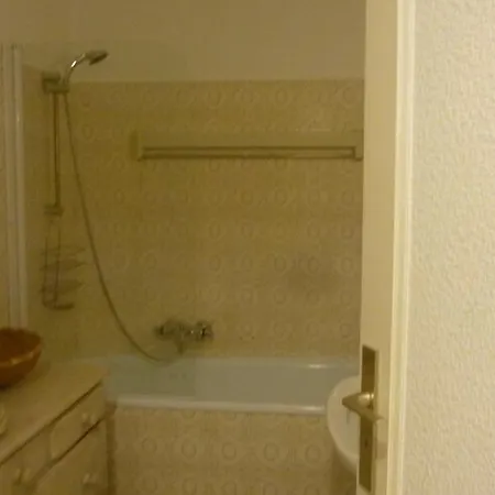 Appartement Rue Lacour One Bedroom 239 *