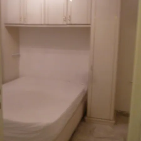 Rue Lacour One Bedroom 239 *